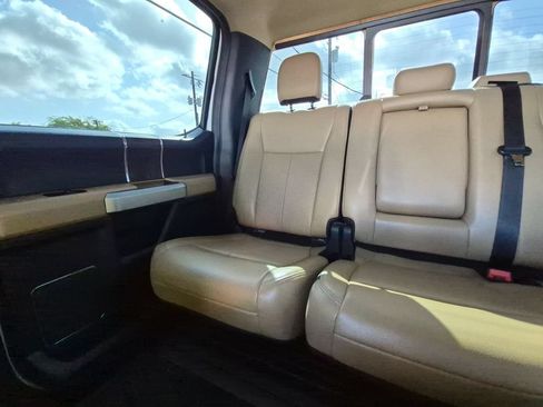 Used 2022 Ford F250 Lariat w/ Lariat Ultimate Package AWD/4WD image 4