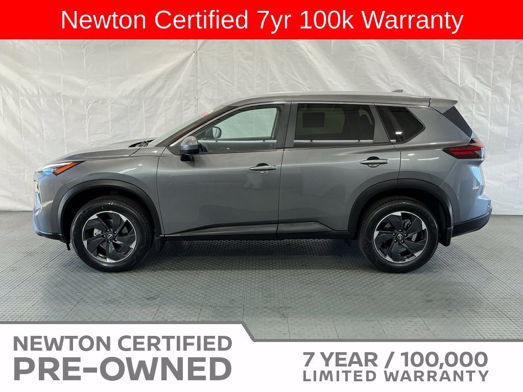 Used 2024 Nissan Rogue SV w/ SV Premium Package FWD image 3