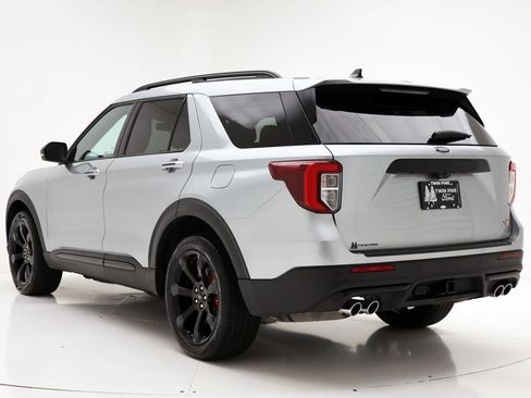 Used 2024 Ford Explorer ST w/ Technology Package image 6