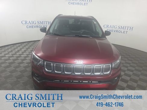 Used 2022 Jeep Compass Latitude AWD/4WD image 8