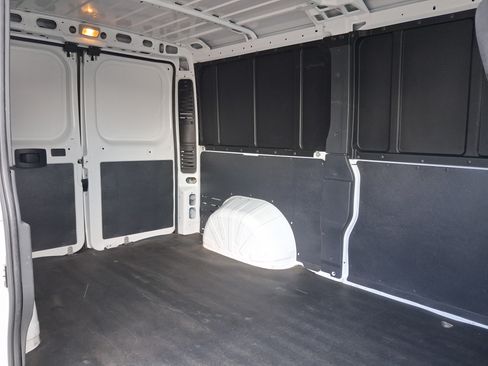 Used 2021 RAM ProMaster 2500 FWD image 11