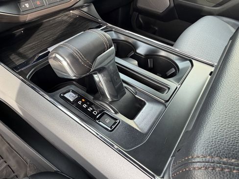 Used 2025 Ford F150 Lightning Lariat image 20