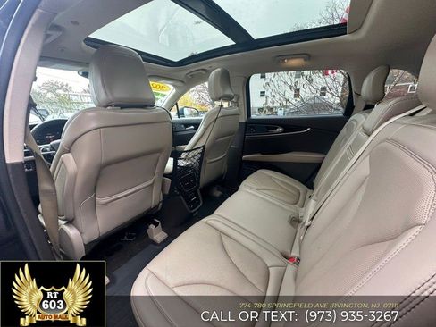 Used 2021 Lincoln Nautilus Reserve image 19