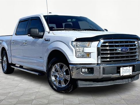 Used 2017 Ford F150 XLT w/ Equipment Group 302A Luxury image 12
