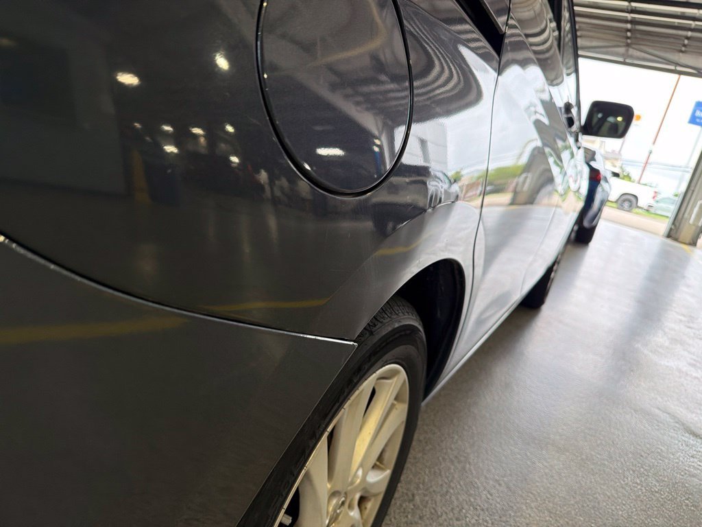 Used 2012 MAZDA MAZDA5 Sport FWD image 12