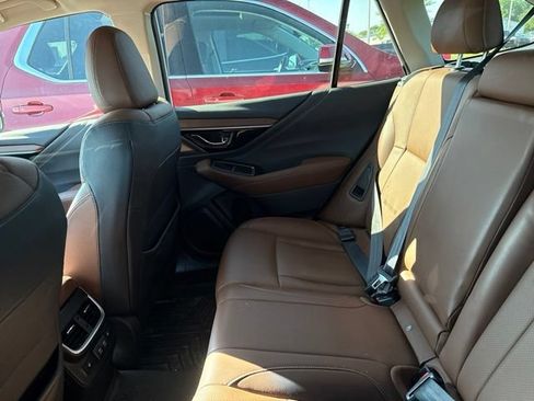 Used 2021 Subaru Outback Touring AWD/4WD image 10