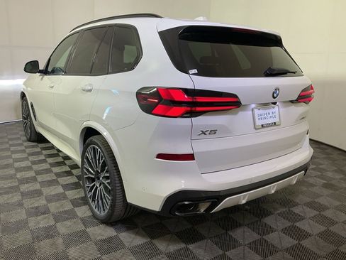 New 2026 BMW X5 sDrive40i RWD image 7