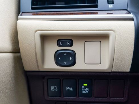 Used 2018 Lexus ES 350 w/ Premier Package image 53