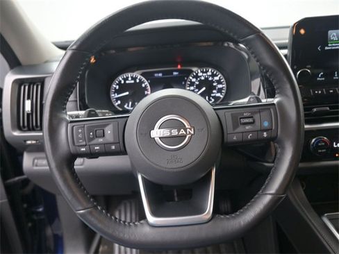 Certified 2023 Nissan Pathfinder SL w/ Lighting Package (N92) image 28