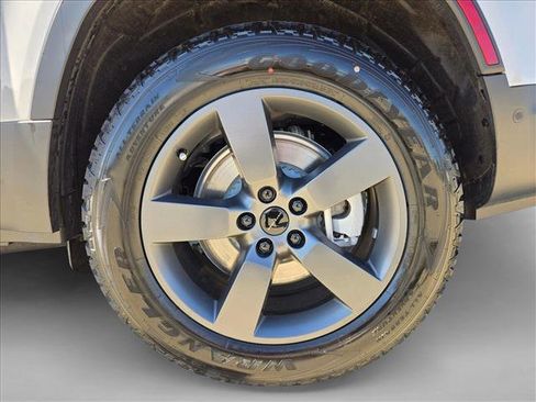 New 2026 Land Rover Defender 130 S image 10