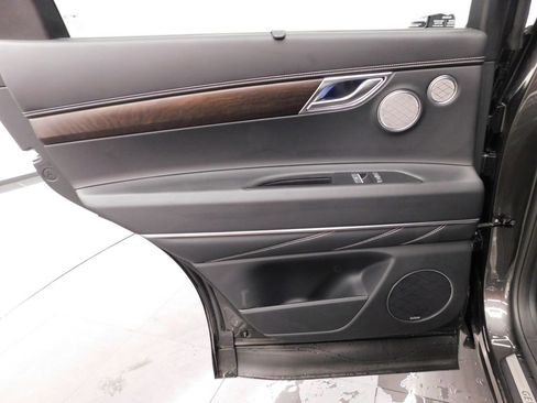 Used 2024 Genesis GV80 2.5T w/ Advanced Package image 16