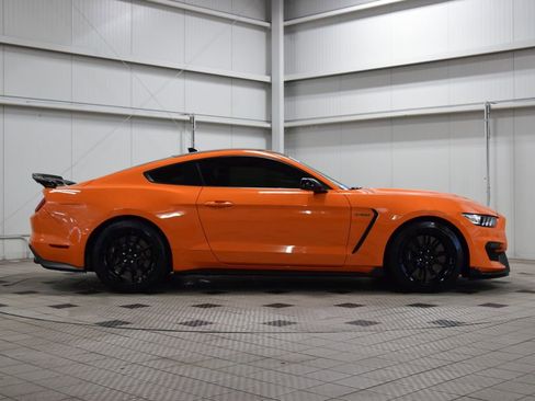 Used 2020 Ford Mustang Shelby GT350 w/ Technology Package RWD image 9