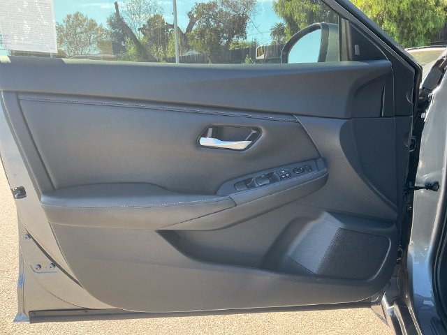 Used 2023 Nissan Sentra SV w/ All-Weather Package FWD image 10