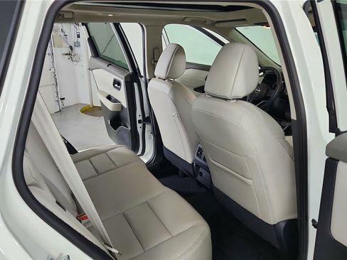 Certified 2023 Nissan Rogue SL w/ SL Premium Package image 36