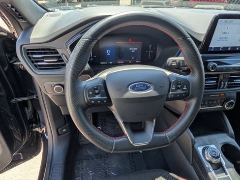 Used 2025 Ford Escape ST-Line AWD/4WD image 22