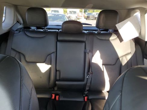 Certified 2022 Jeep Compass Limited image 13