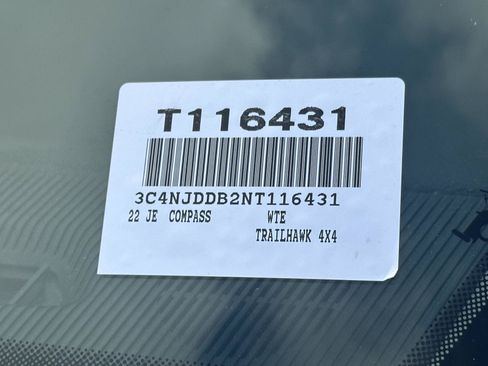Used 2022 Jeep Compass Trailhawk w/ Sun and Sound Group AWD/4WD image 14