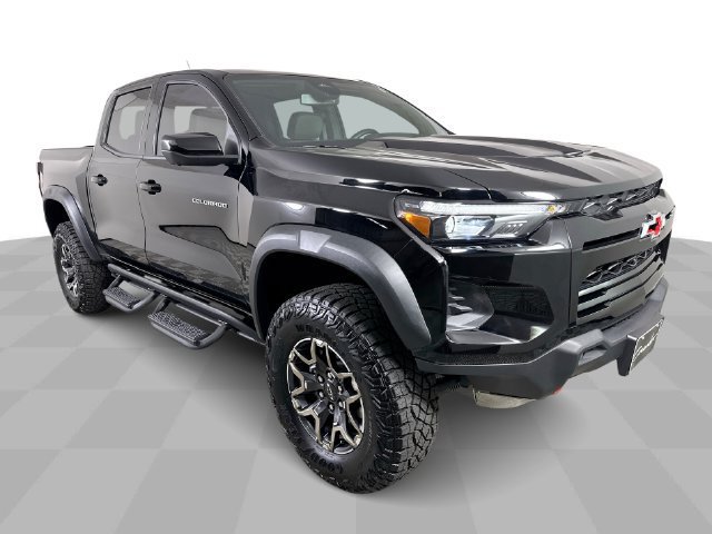 New 2026 Chevrolet Colorado ZR2 w/ Technology Package AWD/4WD image 3