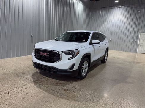 Used 2019 GMC Terrain SLE FWD image 1