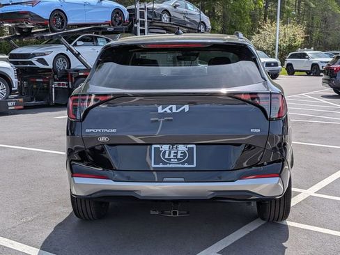 New 2026 Kia Sportage SX AWD/4WD image 4