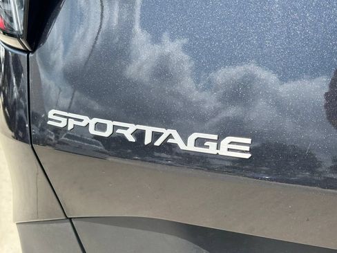 Used 2026 Kia Sportage LX FWD image 12