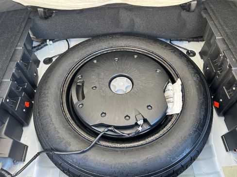 Used 2018 Nissan Murano SL w/ Moonroof Package image 31