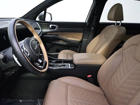 Used 2024 Kia Sorento SX Prestige w/ Olive Brown Leather Package image 13