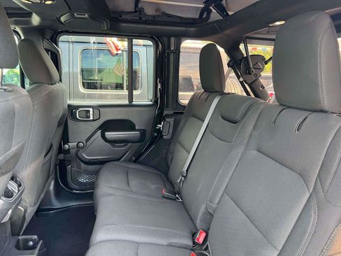 Used 2022 Jeep Wrangler Unlimited Sport AWD/4WD image 27