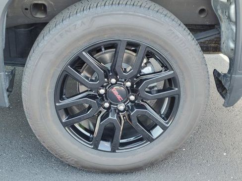 Used 2024 GMC Sierra 1500 Elevation AWD/4WD image 5