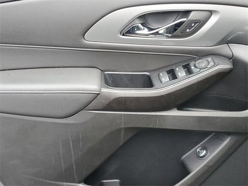 Certified 2023 Chevrolet Traverse LT image 15