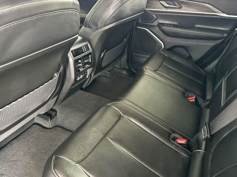 Used 2022 Jeep Grand Cherokee Limited 4xe AWD/4WD image 9