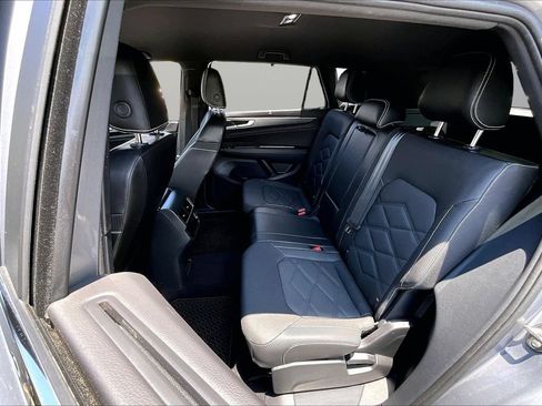 Used 2024 Volkswagen Atlas Cross Sport SE AWD/4WD image 21