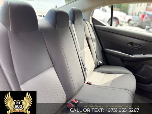 Used 2025 Nissan Sentra SV w/ All-Weather Package FWD image 11