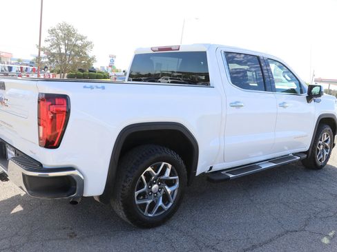 Used 2024 GMC Sierra 1500 SLT AWD/4WD image 7