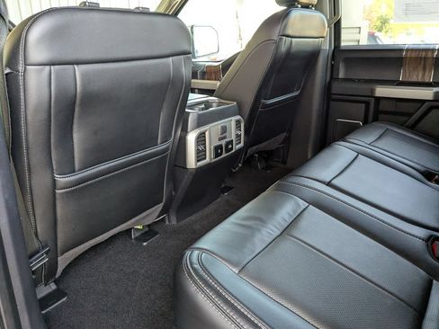 Used 2020 Ford F150 Lariat w/ Equipment Group 502A Luxury AWD/4WD image 27