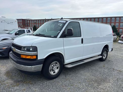 Used 2021 Chevrolet Express 2500 w/ Driver Convenience Package RWD image 1