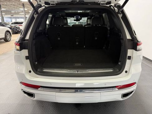 Used 2024 Jeep Grand Cherokee Overland w/ Luxury Tech Group IV image 21