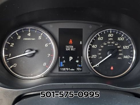 Used 2020 Mitsubishi Outlander FWD image 31