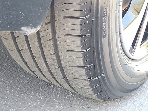 Used 2021 Nissan Sentra SV image 26