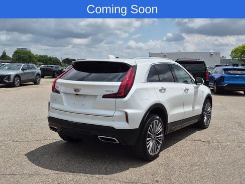 Used 2024 Cadillac XT4 Premium Luxury AWD/4WD image 6