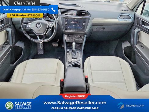 Used 2018 Volkswagen Tiguan SE w/ 3rd Row Seat Package AWD/4WD image 11