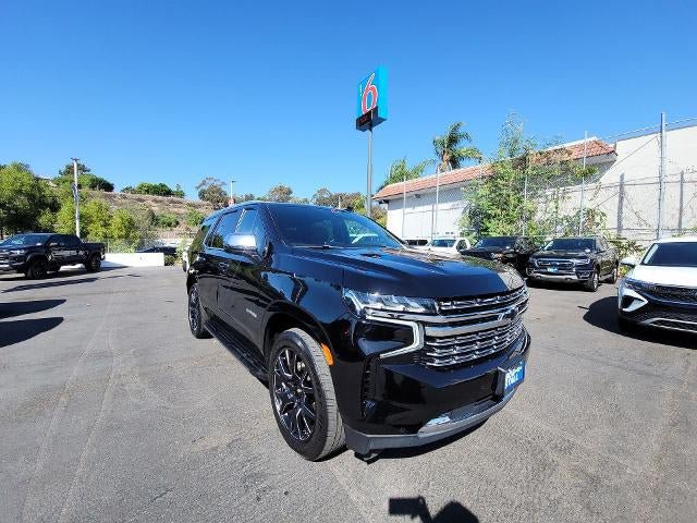 Used 2021 Chevrolet Tahoe Premier w/ Premium Package RWD image 2