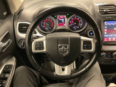 Used 2019 Dodge Journey GT AWD/4WD image 16