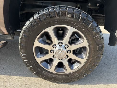 Used 2024 RAM 2500 Limited image 28