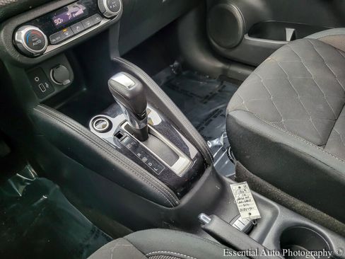 Used 2020 Nissan Kicks SV image 24
