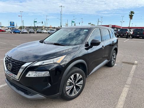 Used 2021 Nissan Rogue SV AWD/4WD image 3