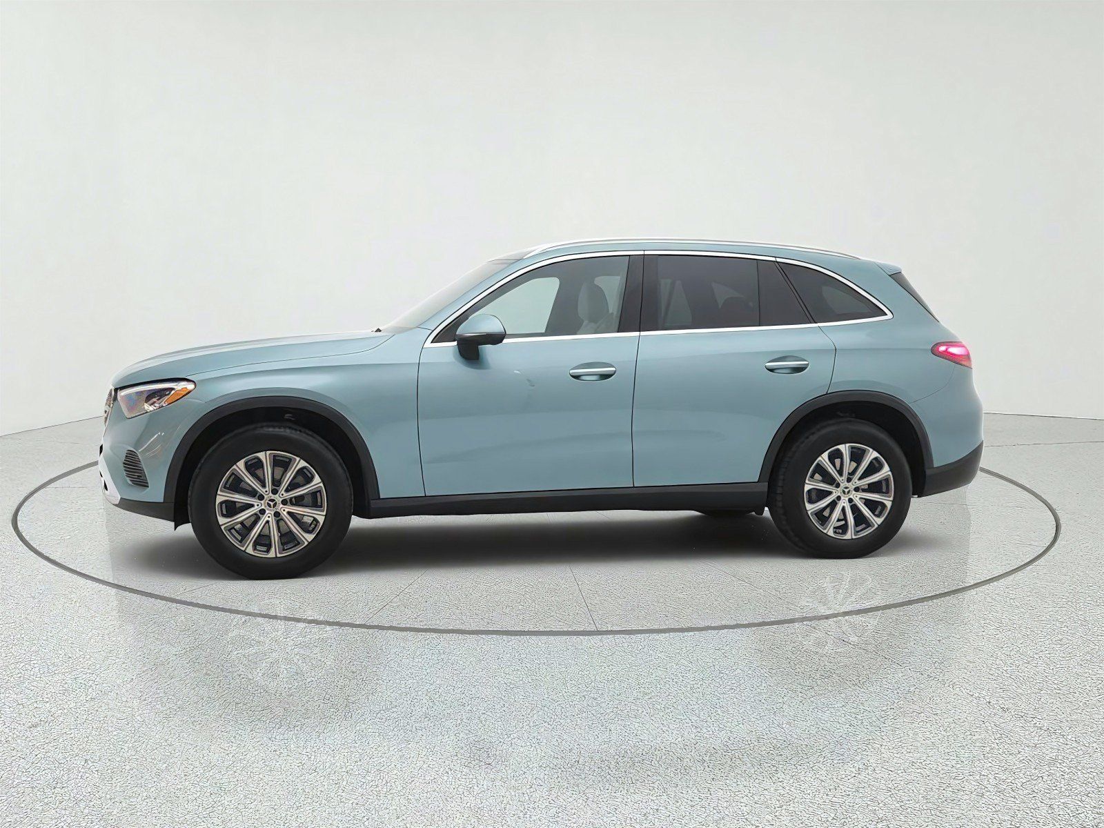Used 2026 Mercedes-Benz GLC 300 image 7