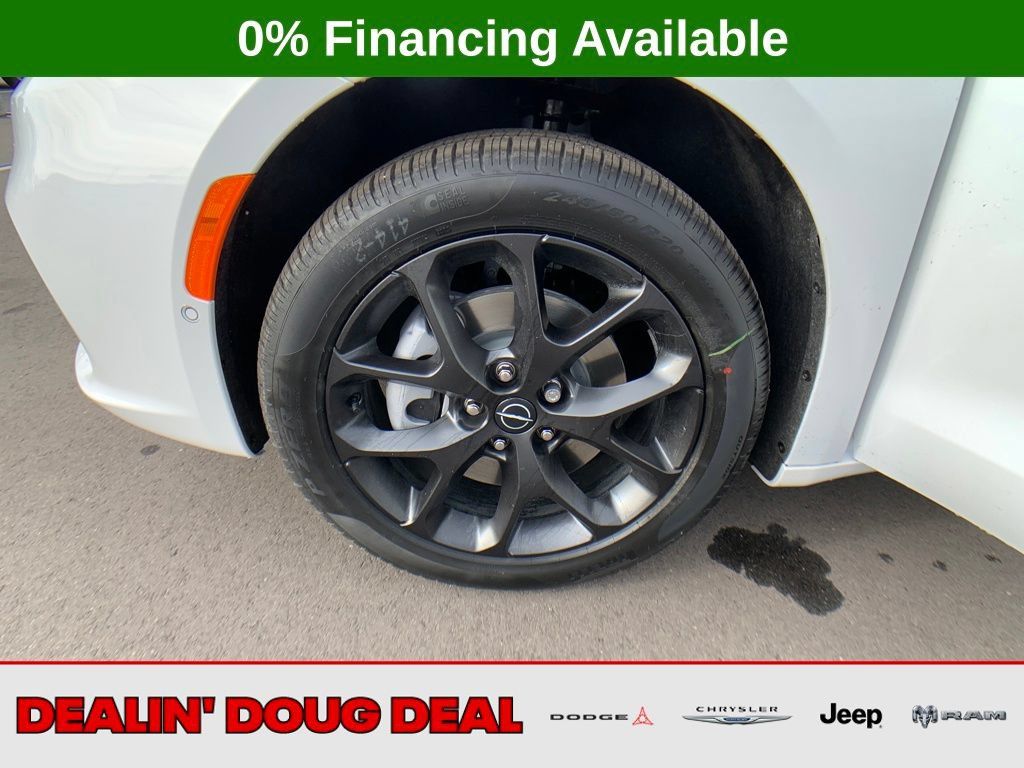 New 2026 Chrysler Pacifica Select w/ S Appearance Package AWD/4WD image 27