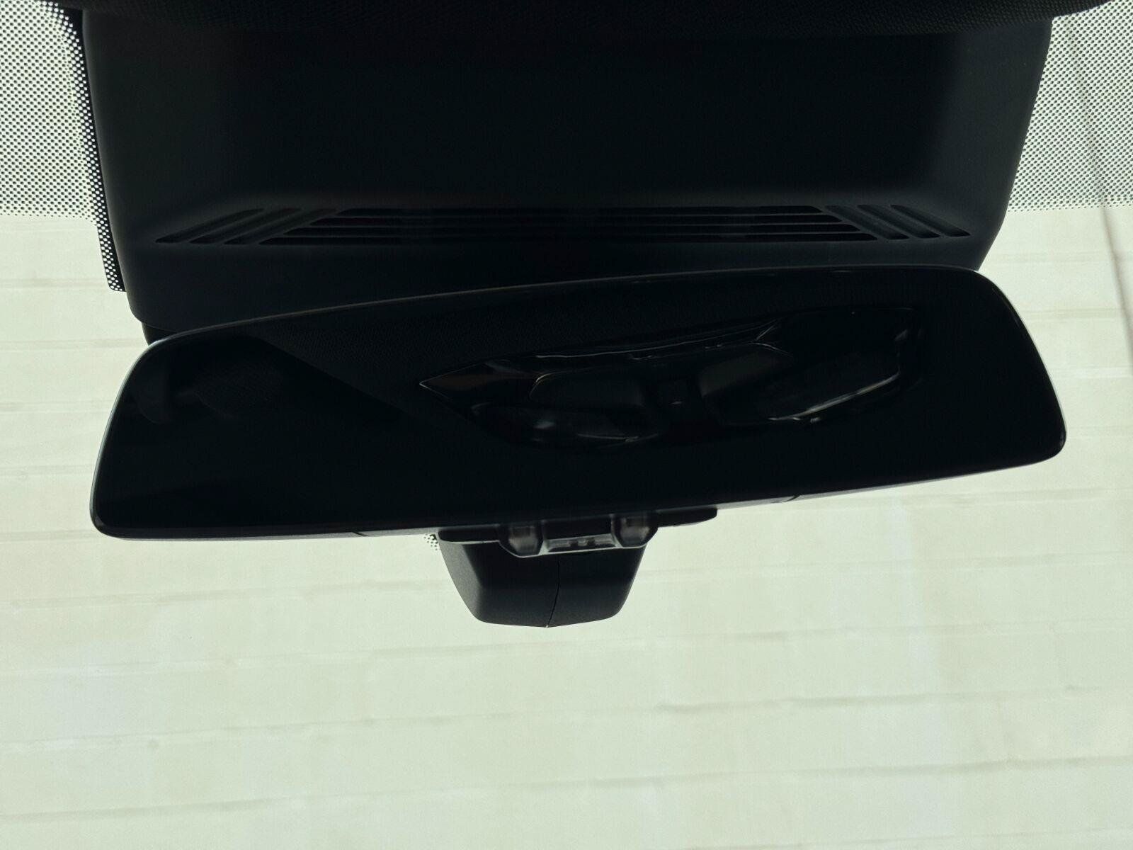 Used 2024 BMW i7 eDrive50 w/ M Sport Package RWD image 40
