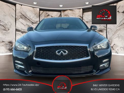 Used 2018 INFINITI Q50 Luxe w/ Essential Package (3.0T Luxe) image 2